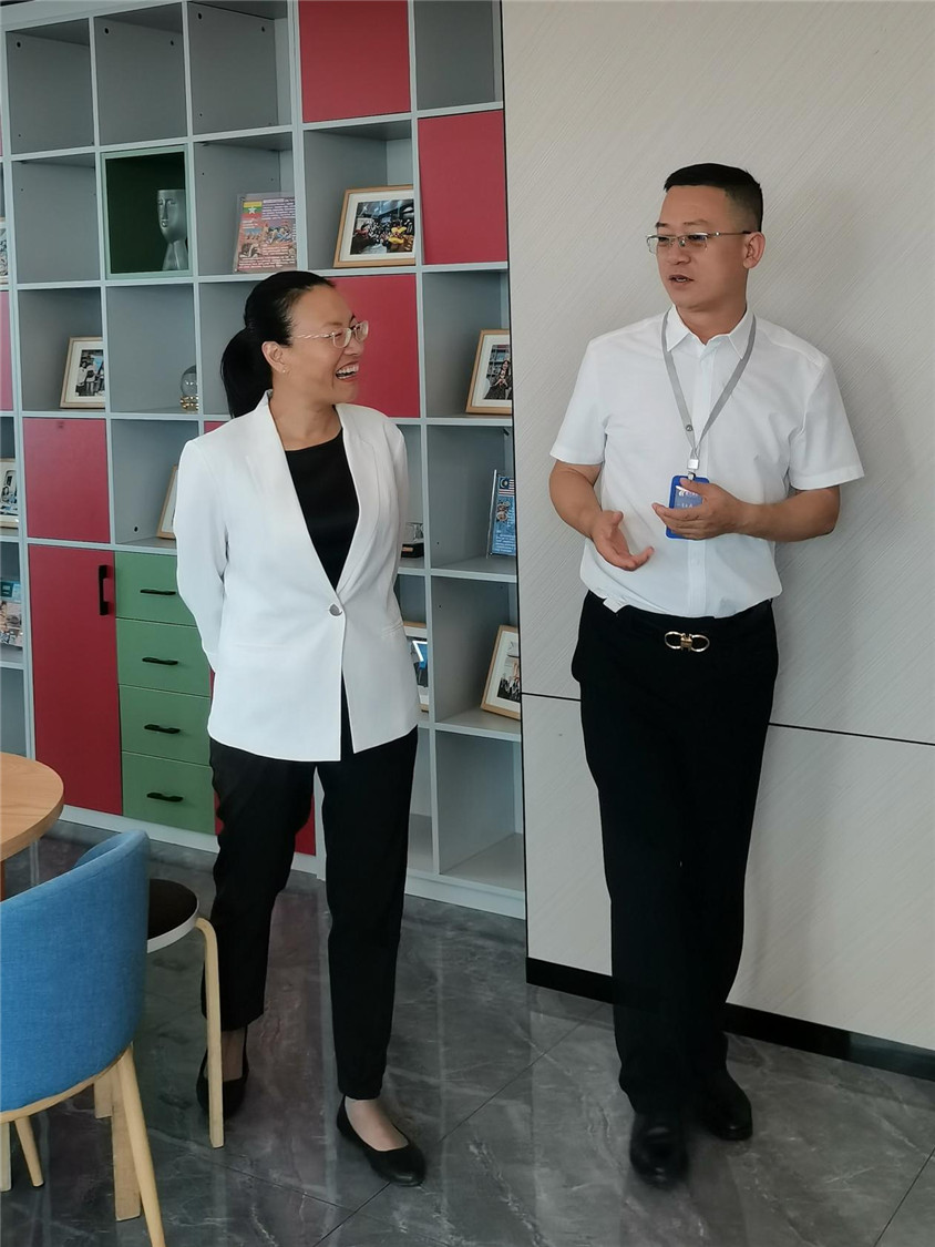 区向导莅临指导，，，，，，相助助力自贸港