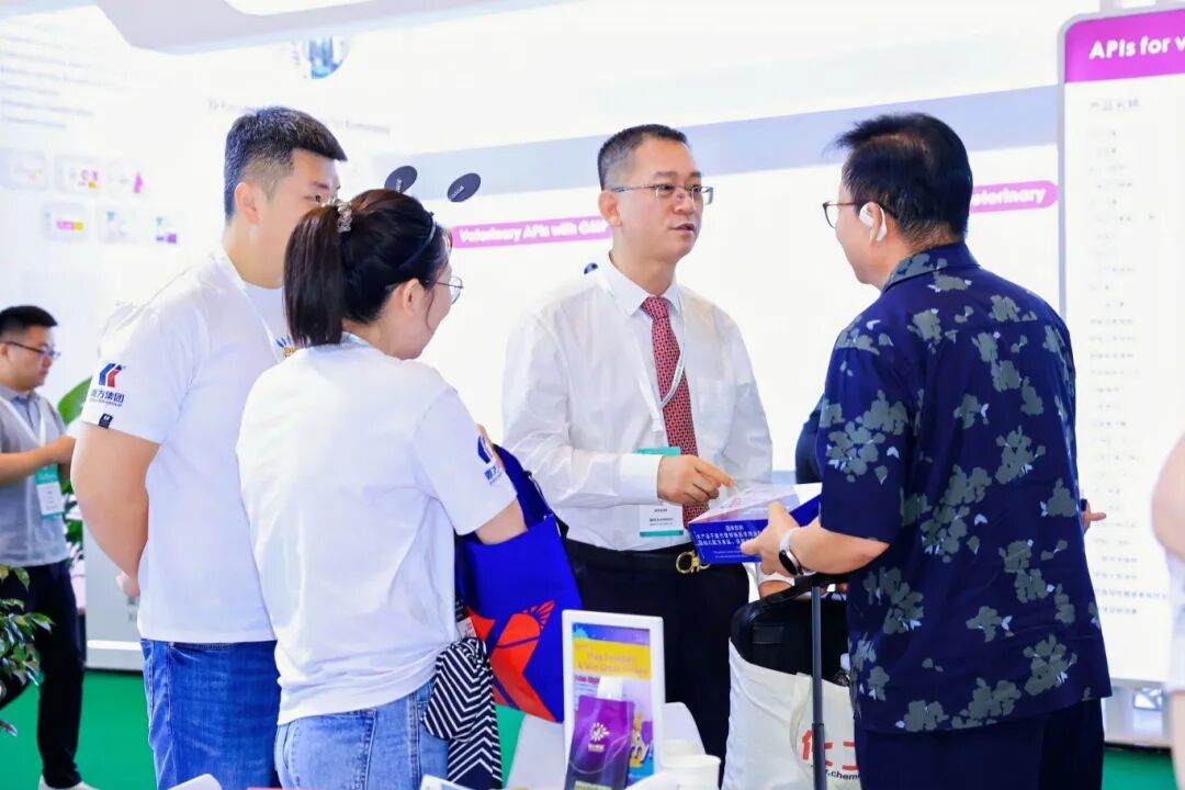 展会现场。。。喽嗖握股虾PHI